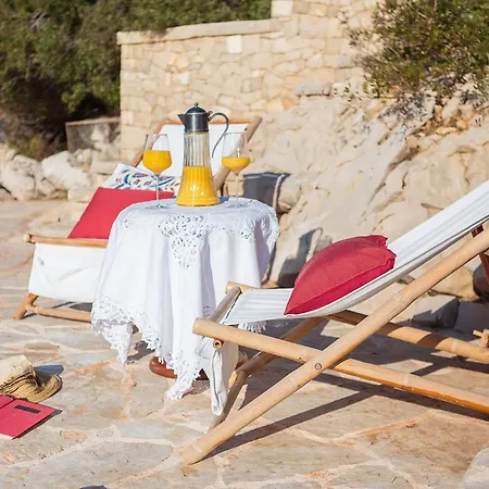 Luxury Charme Villa *
