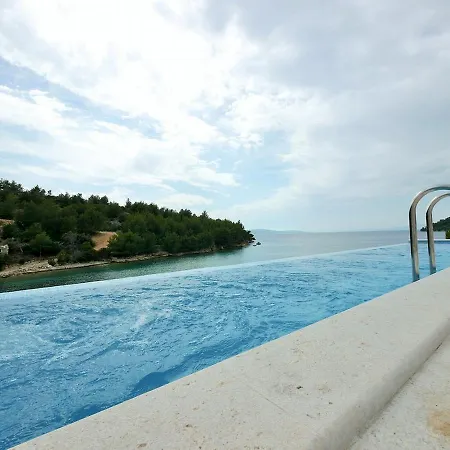 Villa Luxury Charme *